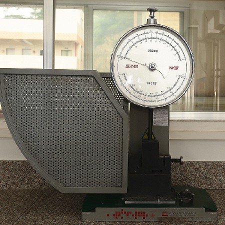 衝（chōng）擊試驗機